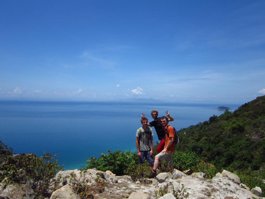 Ngo Khanh Homestay Tân Hiệ Buitenkant foto